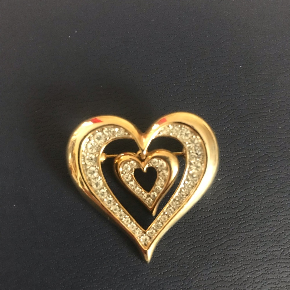 Brooch